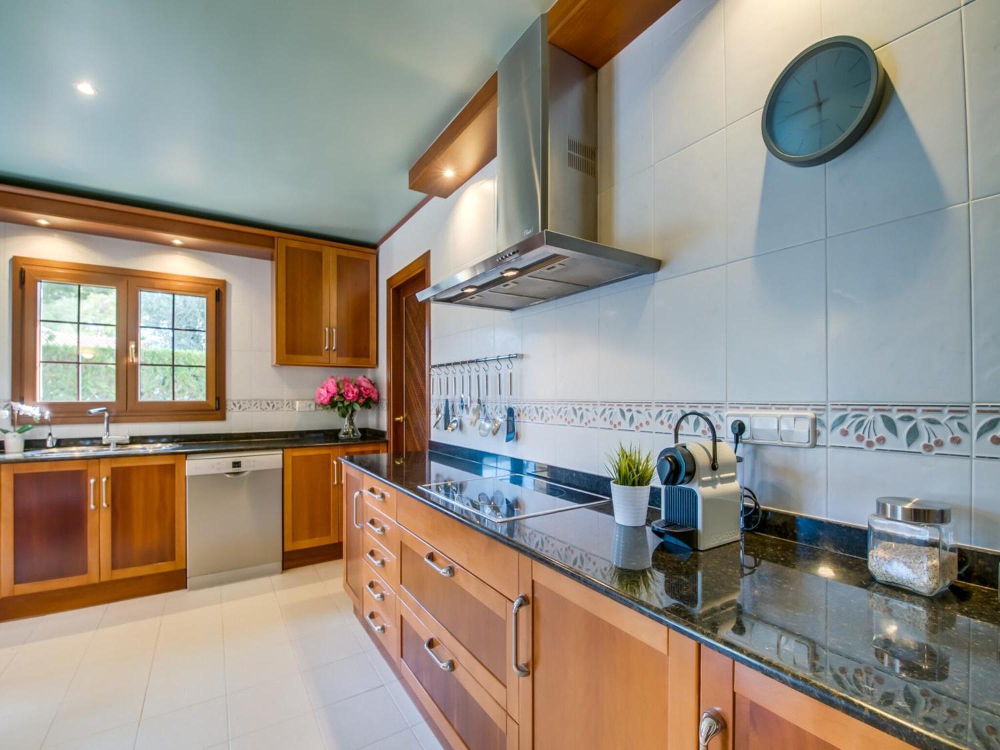 Holiday home 8 Person Home, By The