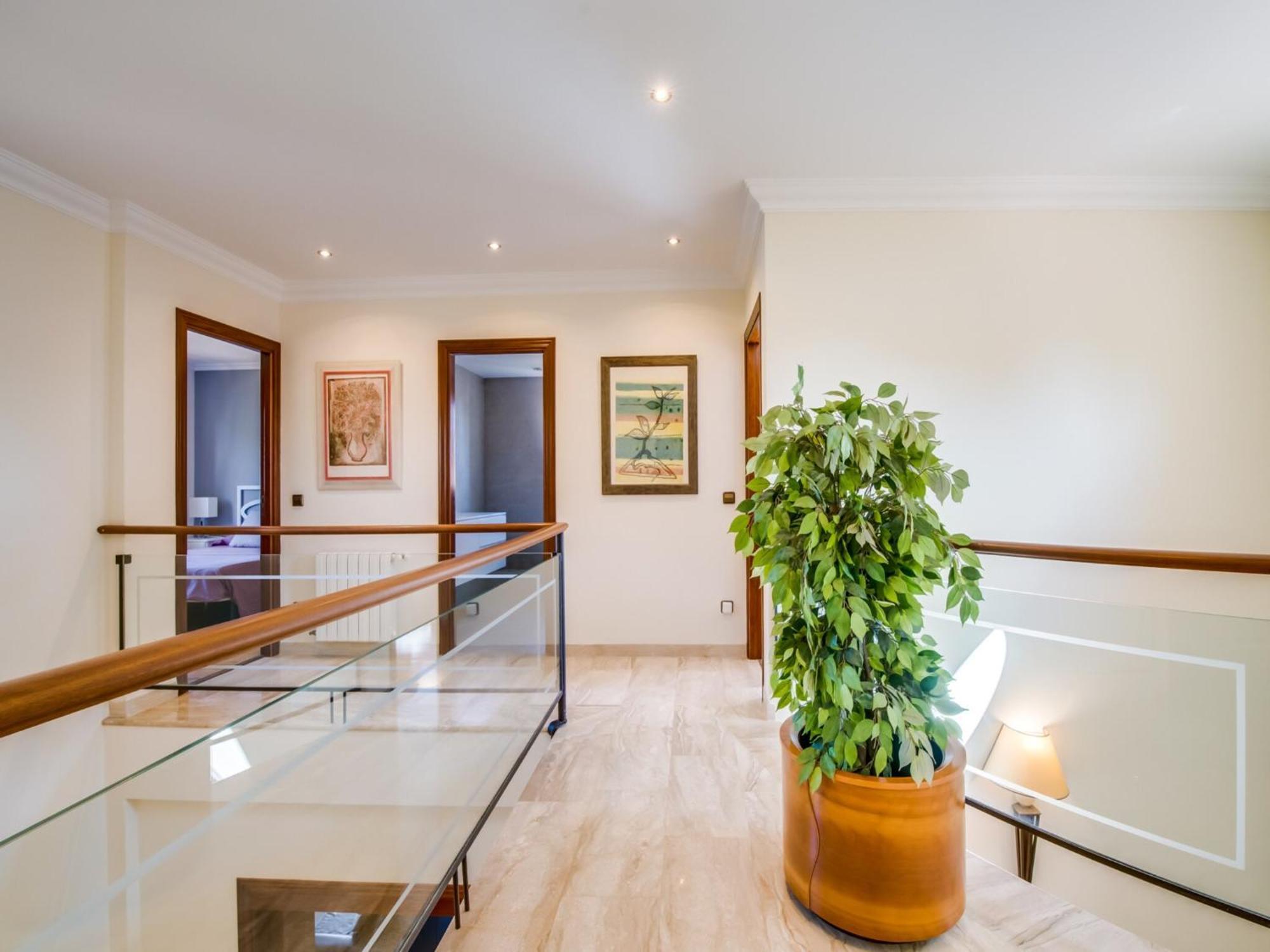 8 Person Home, By The Holiday home