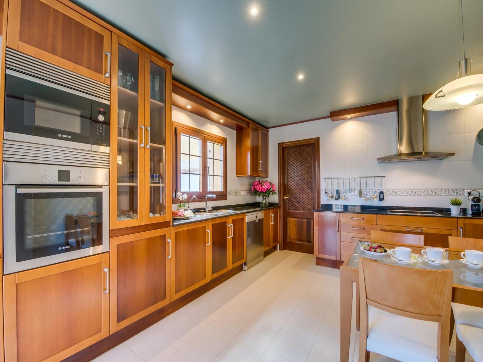 8 Person Home, By The Holiday home
